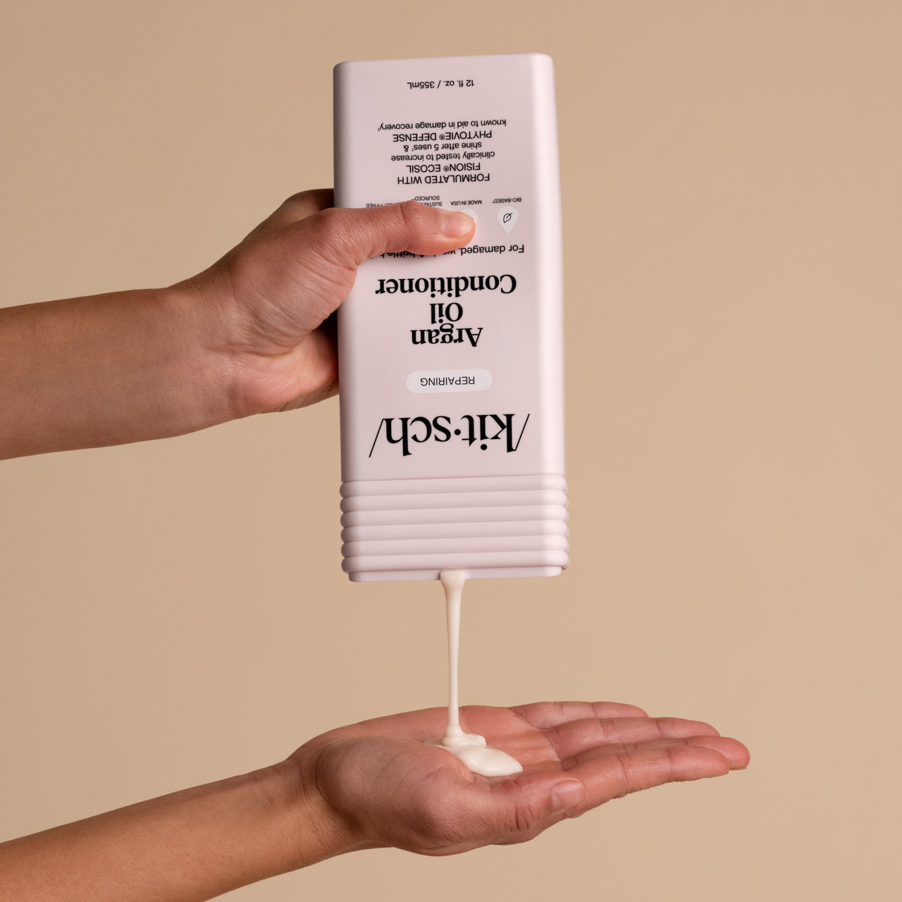505930-ArganOilLiquidConditioner-Repairing-HairCare-Model-2-1280x1280px.jpg